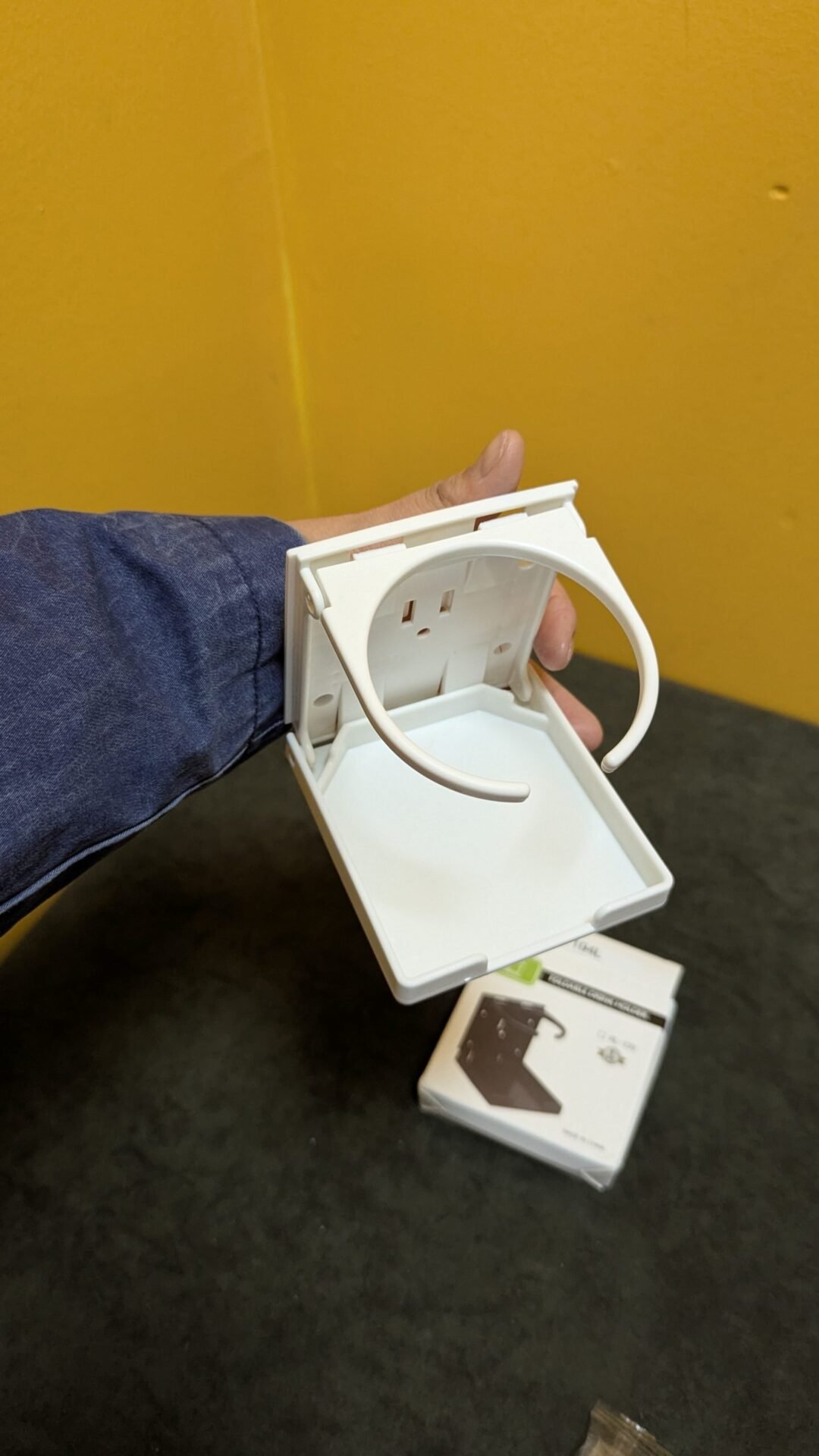 Foto 7 de Soporte plegable ajustable para latas de bebidas