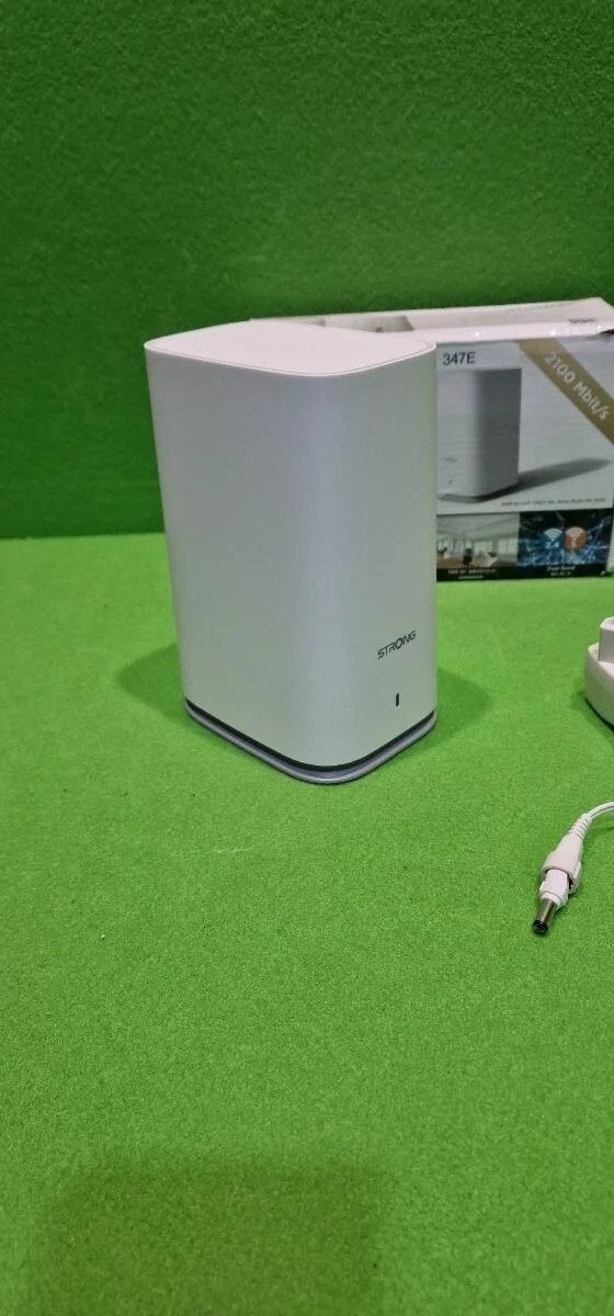 Foto 4 de STRONG WiFi 5 MESH2100ADD-ON Atria, Potencia para extensión Adicional de 100 m2