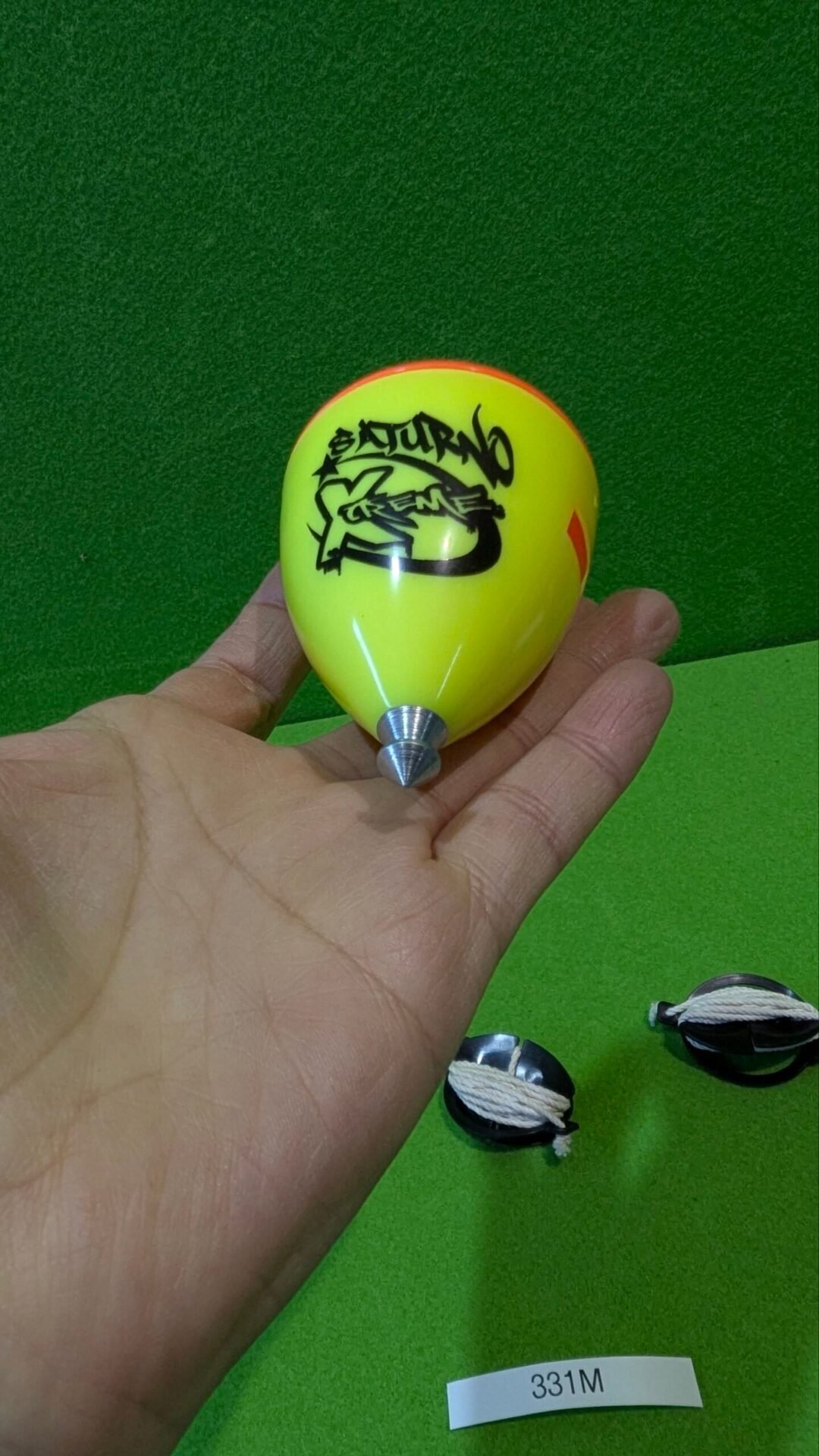 Foto 4 de Trompos Space Saturno Xtreme – Peona de punta fija – Estado descrito en la ficha