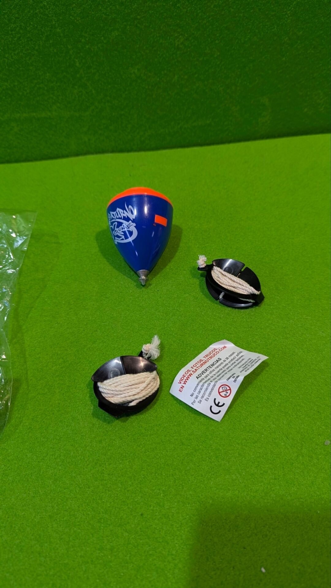 Foto 2 de Trompos Space Saturno Xtreme – Peona de punta fija – Nuevo – Ref. 332M