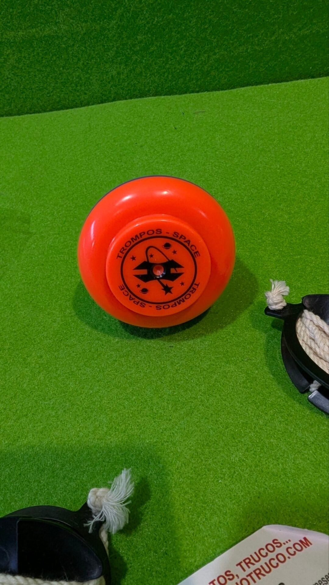 Foto 3 de Trompos Space Saturno Xtreme – Peona de punta fija – Nuevo – Ref. 332M