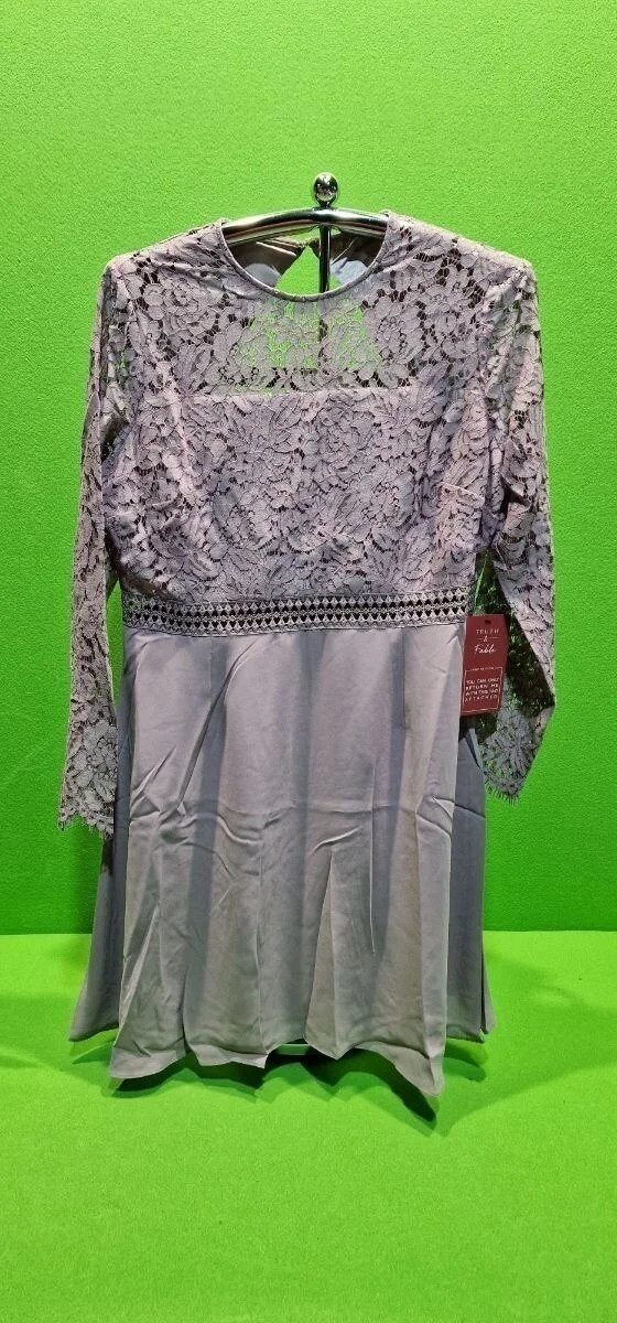 Vestido de ceremonia Truth & Fable Talla 2XL en Lalín, Pontevedra