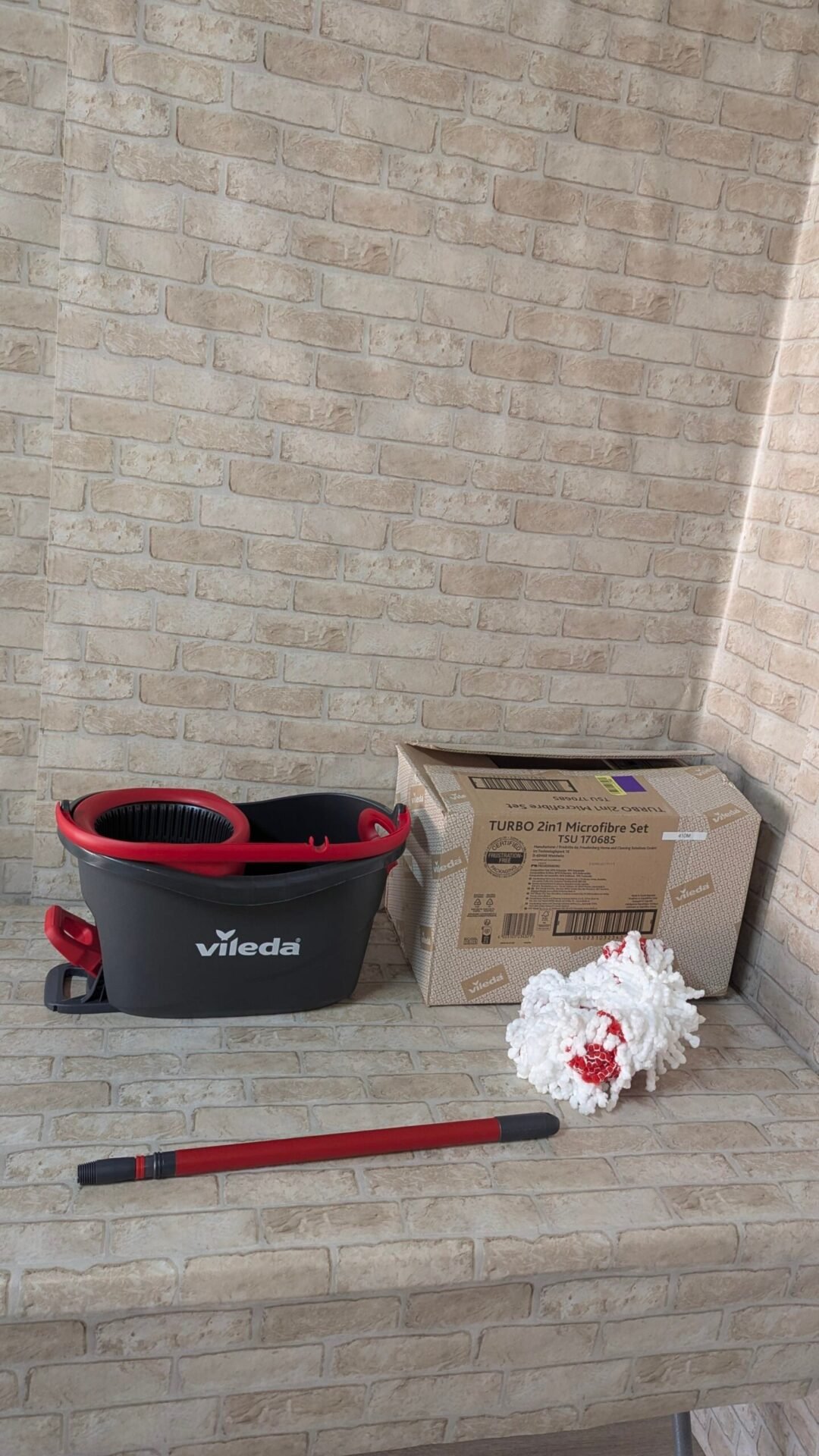 Foto 2 de Vileda Turbo – Juego de fregona con Palo telescópico