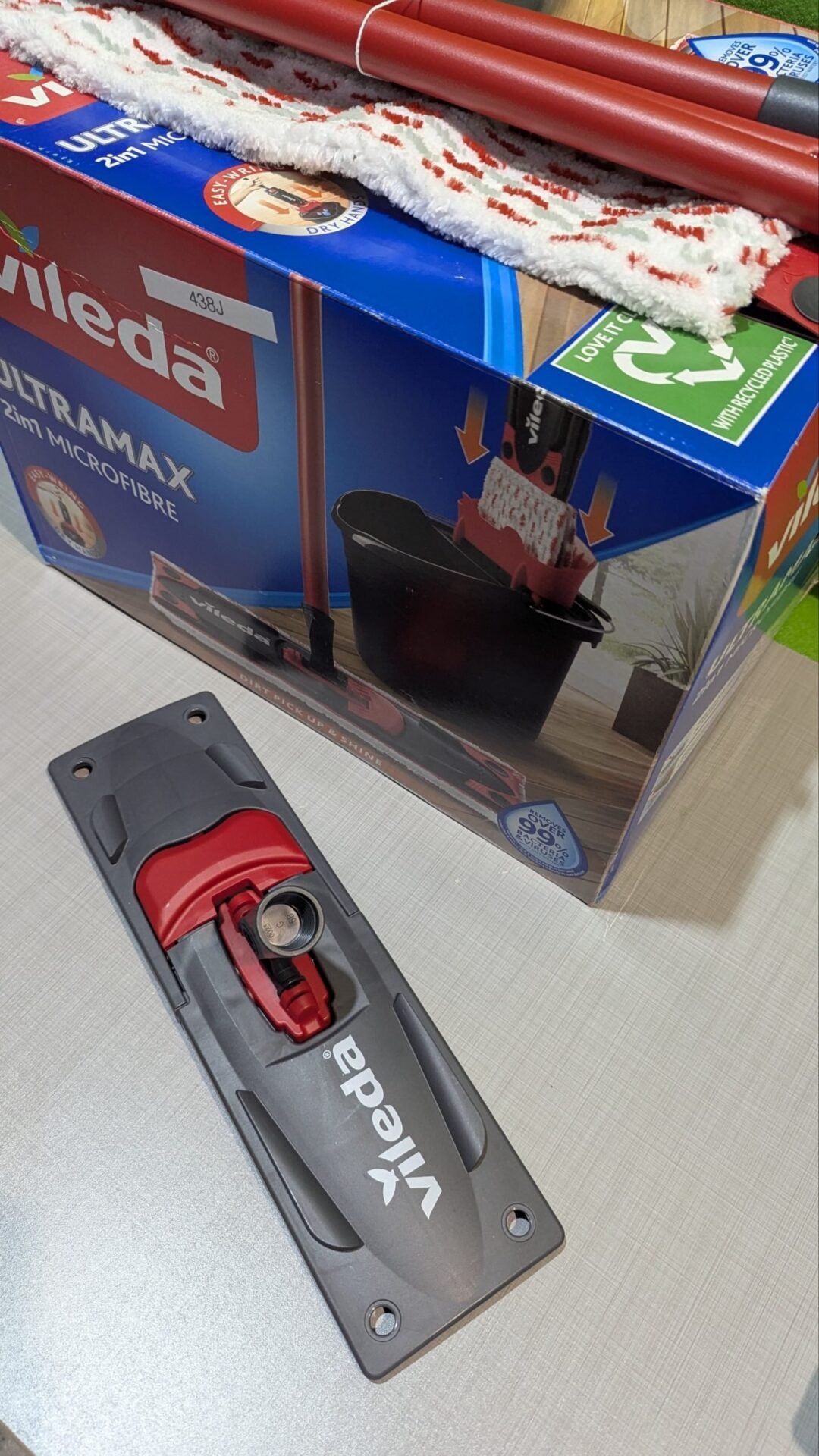 Foto 7 de Vileda Ultramax Mopa de microfibras para Fregar y Cubo con escurridor – Nuevo